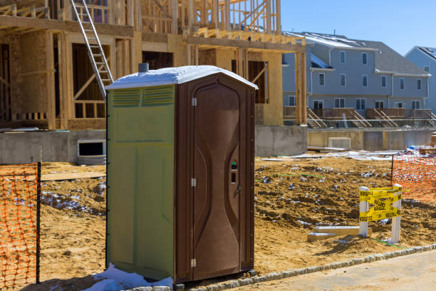 Best Portable restroom trailer rental  in Belington, WV