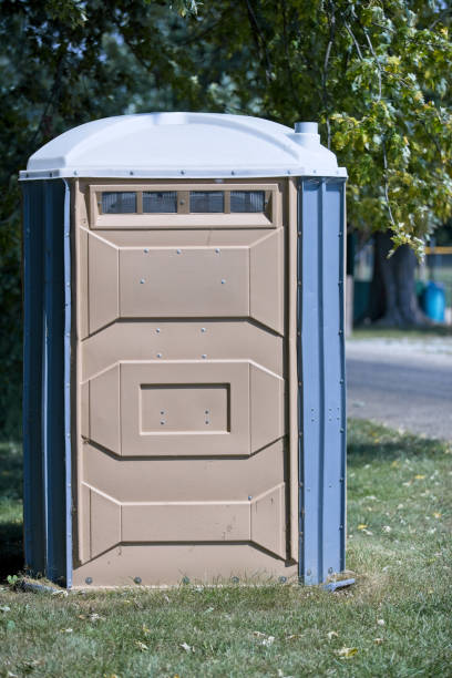 Best Portable restroom trailer rental  in Belington, WV